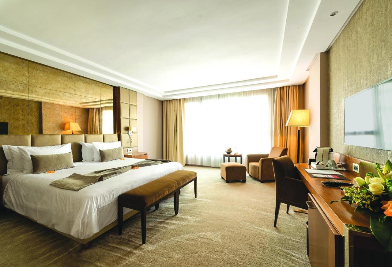 레 팔레세 단파 호텔 카사블랑카 외부 사진 A room at the InterContinental Paris Le Grand