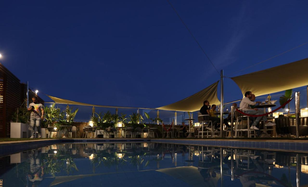 레 팔레세 단파 호텔 카사블랑카 외부 사진 The Sky Bar at the Hotel