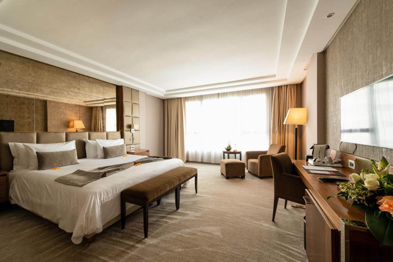 레 팔레세 단파 호텔 카사블랑카 외부 사진 A room at the InterContinental Paris Le Grand